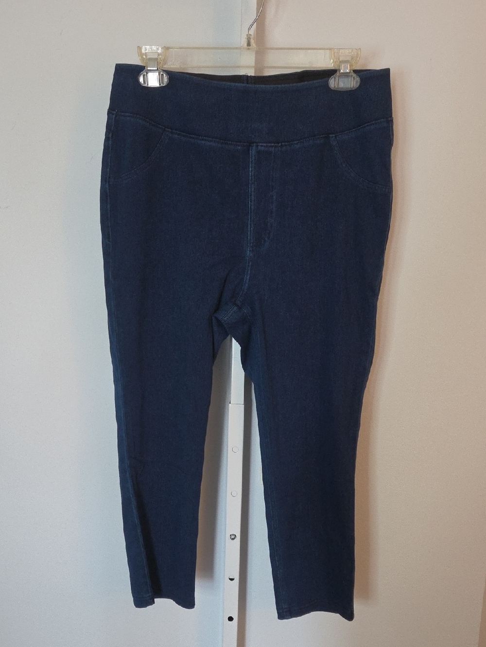 NWT Halara Flex High Waisted Denim Capri Leggings - Dark Wash - Size Large